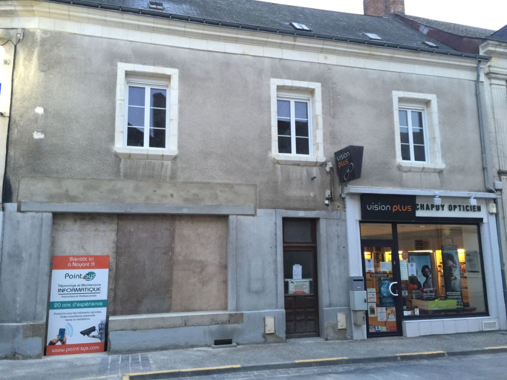 Magasin de Noyant Maconnerie terminée !